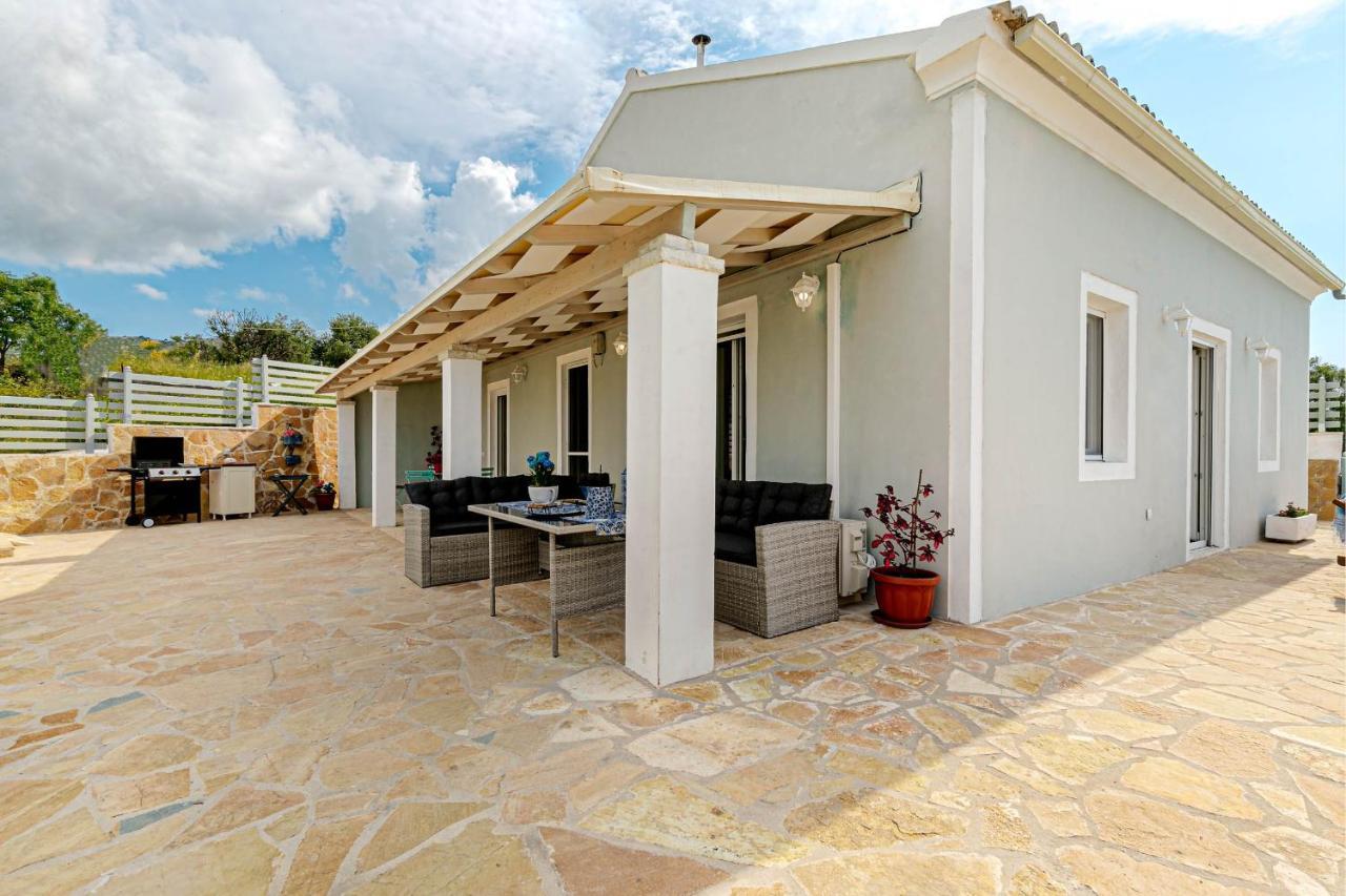 Villa Orizontas Corfu, Private Villa With Breathtaking Views Loutses 外观 照片